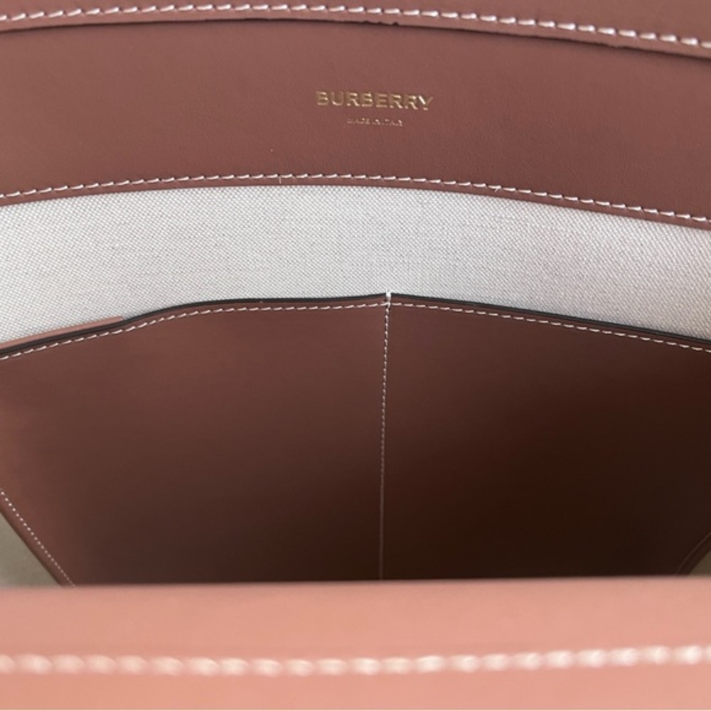 🔴SOLD🔴 BURBERRY Medium Pocket Logo Canvas and Leather Tote - Picture 14 of 16